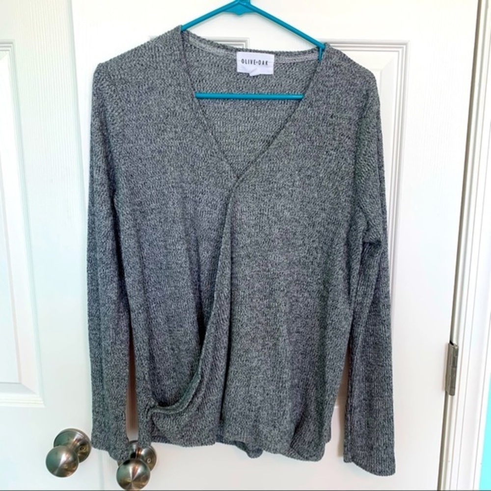 Olive & Oak size medium gray wrap style sweater with zipper sleeve‎ detail